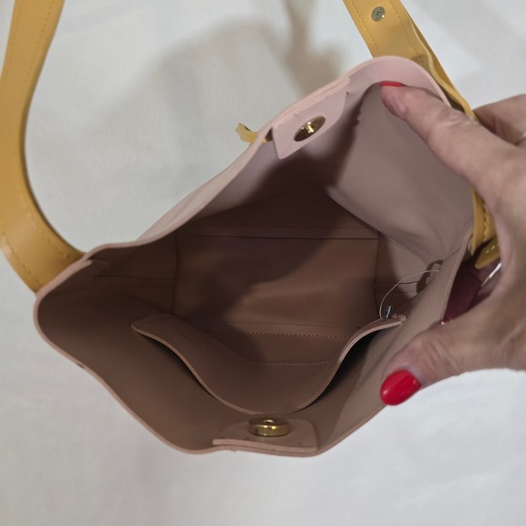 Miniso Pink Bucket Bag Tan Straps Tassel Accent Shoulder Crossbody - Picture 5 of 13